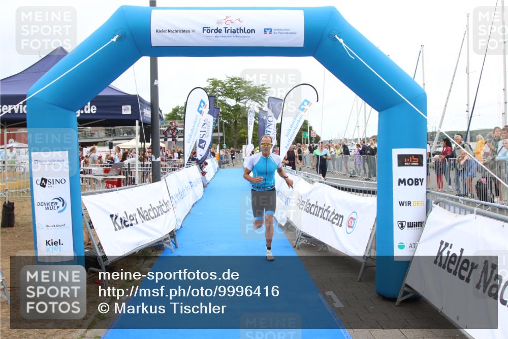 16.08.2026 - KN Förde Triathlon 2026 Markus Tischler http://msf.ph/oto/9996416 16.08.2026 11:58:25 Ziel 318, 318 meine-sportfotos.de