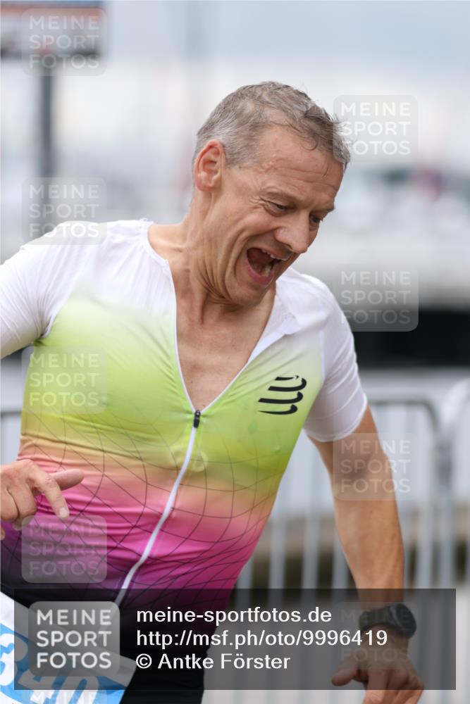 16.08.2026 - KN Förde Triathlon 2026 Antke Förster http://msf.ph/oto/9996419 16.08.2026 11:51:41 Laufen  meine-sportfotos.de