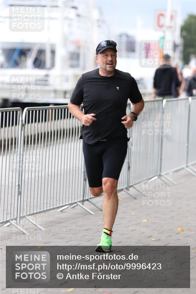 16.08.2026 - KN Förde Triathlon 2026 Antke Förster http://msf.ph/oto/9996423 16.08.2026 11:51:46 Laufen  meine-sportfotos.de