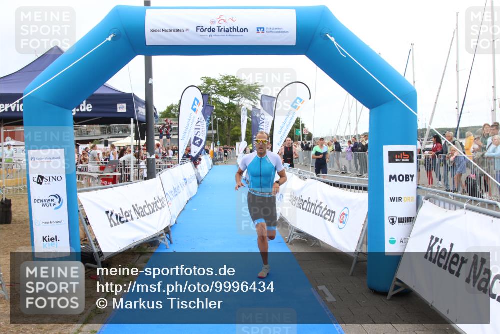 16.08.2026 - KN Förde Triathlon 2026 Markus Tischler http://msf.ph/oto/9996434 16.08.2026 11:58:25 Ziel 318, 318 meine-sportfotos.de