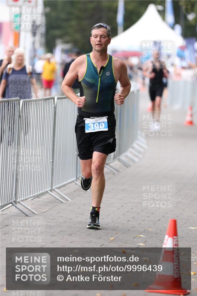 16.08.2026 - KN Förde Triathlon 2026 Antke Förster http://msf.ph/oto/9996439 16.08.2026 11:52:03 Laufen  meine-sportfotos.de