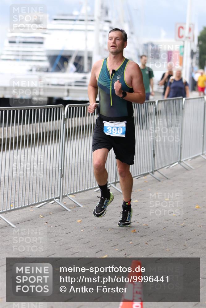 16.08.2026 - KN Förde Triathlon 2026 Antke Förster http://msf.ph/oto/9996441 16.08.2026 11:52:05 Laufen  meine-sportfotos.de