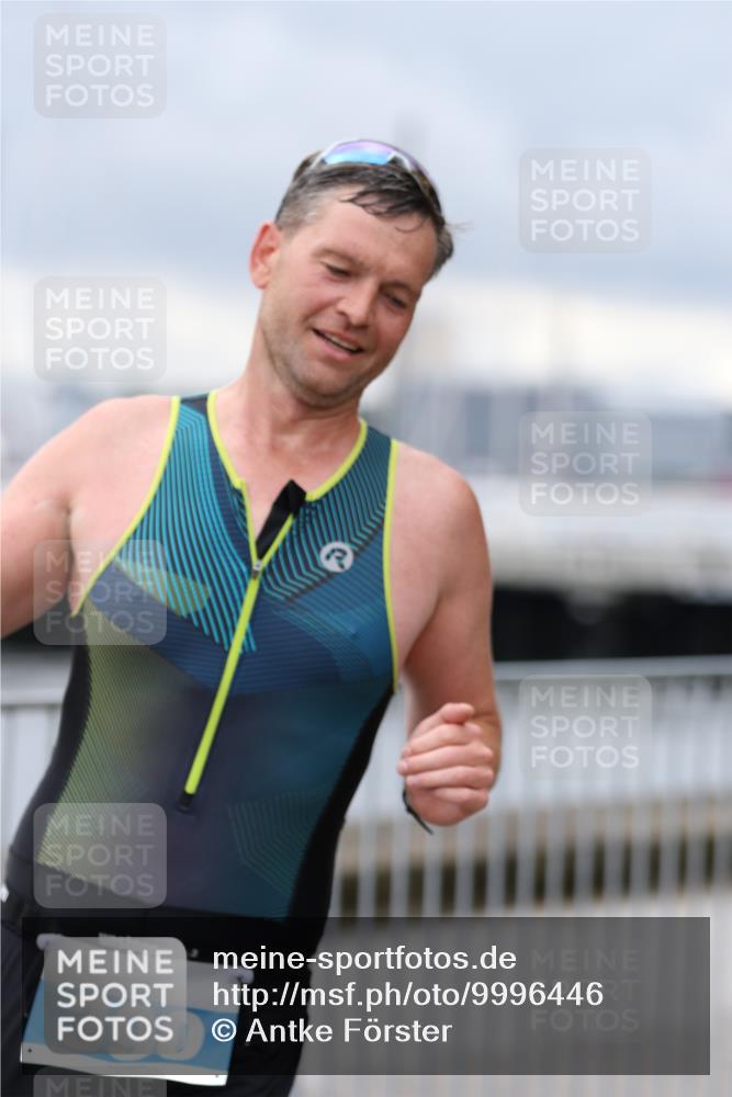 16.08.2026 - KN Förde Triathlon 2026 Antke Förster http://msf.ph/oto/9996446 16.08.2026 11:52:07 Laufen  meine-sportfotos.de