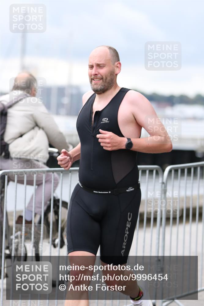 16.08.2026 - KN Förde Triathlon 2026 Antke Förster http://msf.ph/oto/9996454 16.08.2026 11:52:17 Laufen  meine-sportfotos.de