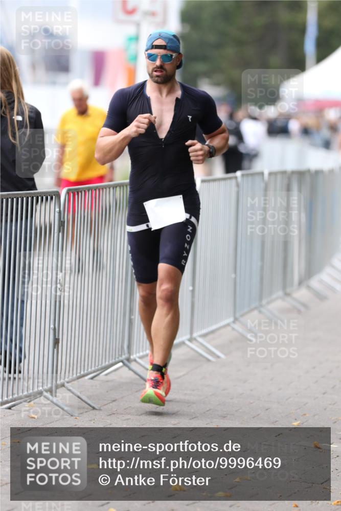 16.08.2026 - KN Förde Triathlon 2026 Antke Förster http://msf.ph/oto/9996469 16.08.2026 11:52:36 Laufen  meine-sportfotos.de