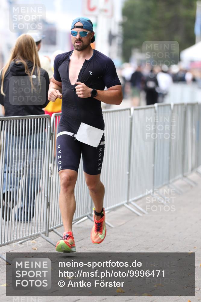 16.08.2026 - KN Förde Triathlon 2026 Antke Förster http://msf.ph/oto/9996471 16.08.2026 11:52:36 Laufen  meine-sportfotos.de
