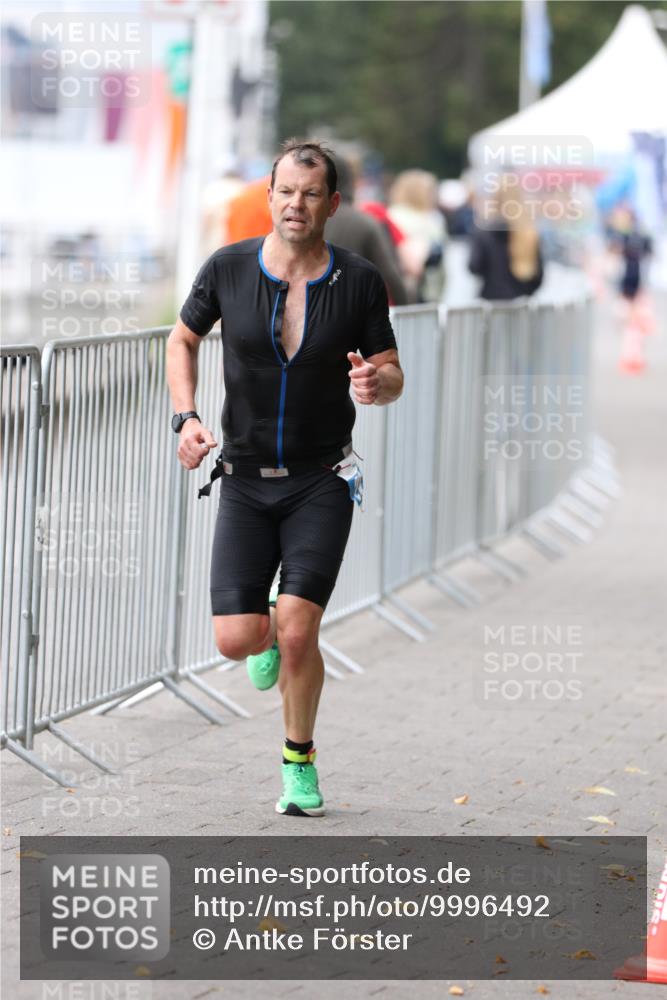 16.08.2026 - KN Förde Triathlon 2026 Antke Förster http://msf.ph/oto/9996492 16.08.2026 11:53:00 Laufen  meine-sportfotos.de
