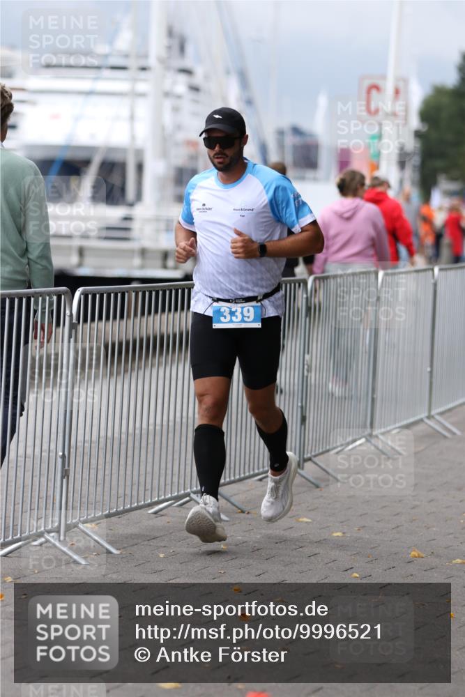 16.08.2026 - KN Förde Triathlon 2026 Antke Förster http://msf.ph/oto/9996521 16.08.2026 11:53:59 Laufen  meine-sportfotos.de