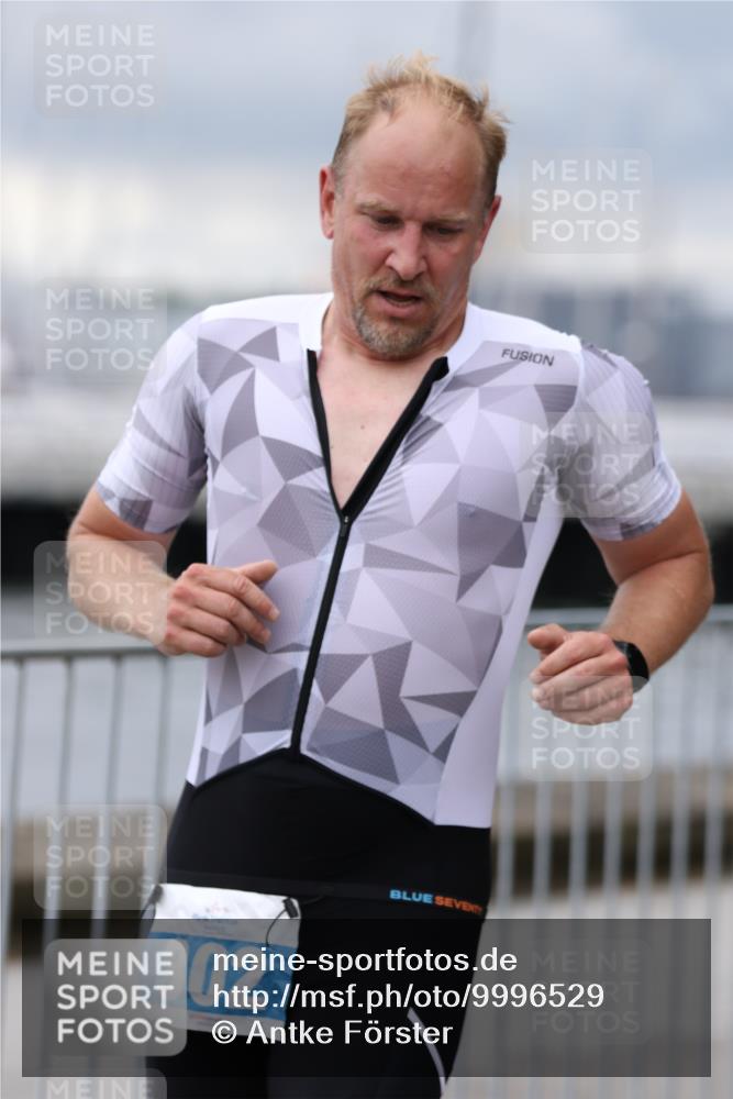 16.08.2026 - KN Förde Triathlon 2026 Antke Förster http://msf.ph/oto/9996529 16.08.2026 11:54:05 Laufen  meine-sportfotos.de