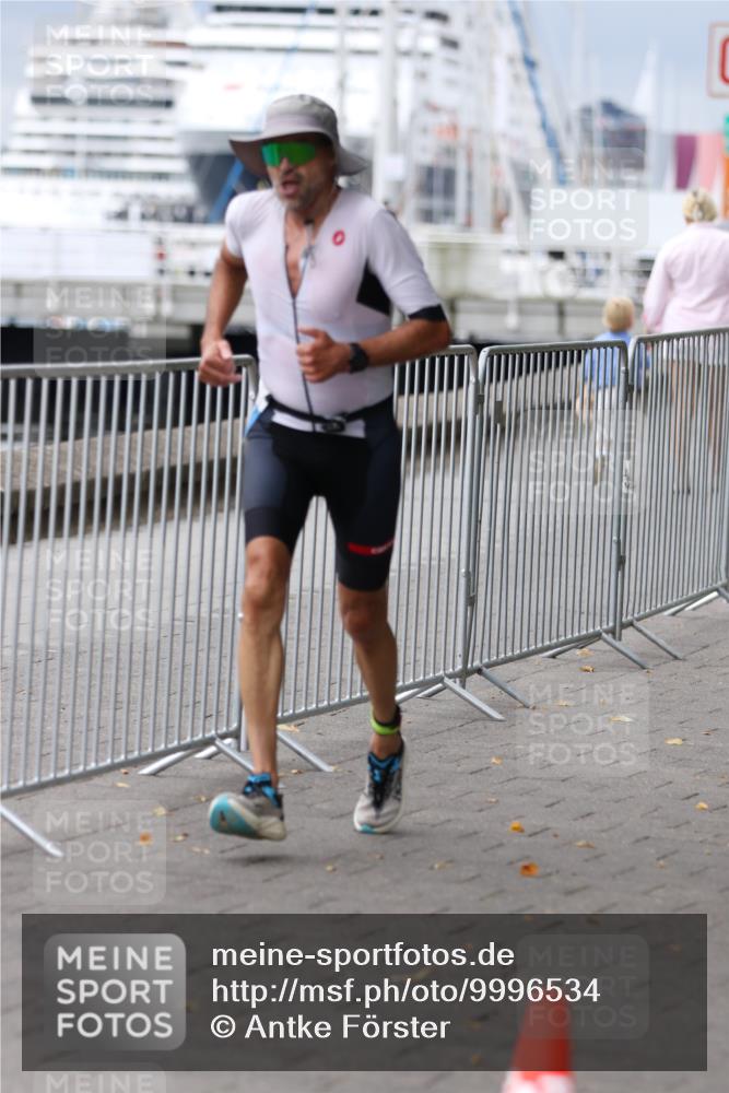 16.08.2026 - KN Förde Triathlon 2026 Antke Förster http://msf.ph/oto/9996534 16.08.2026 11:54:14 Laufen  meine-sportfotos.de