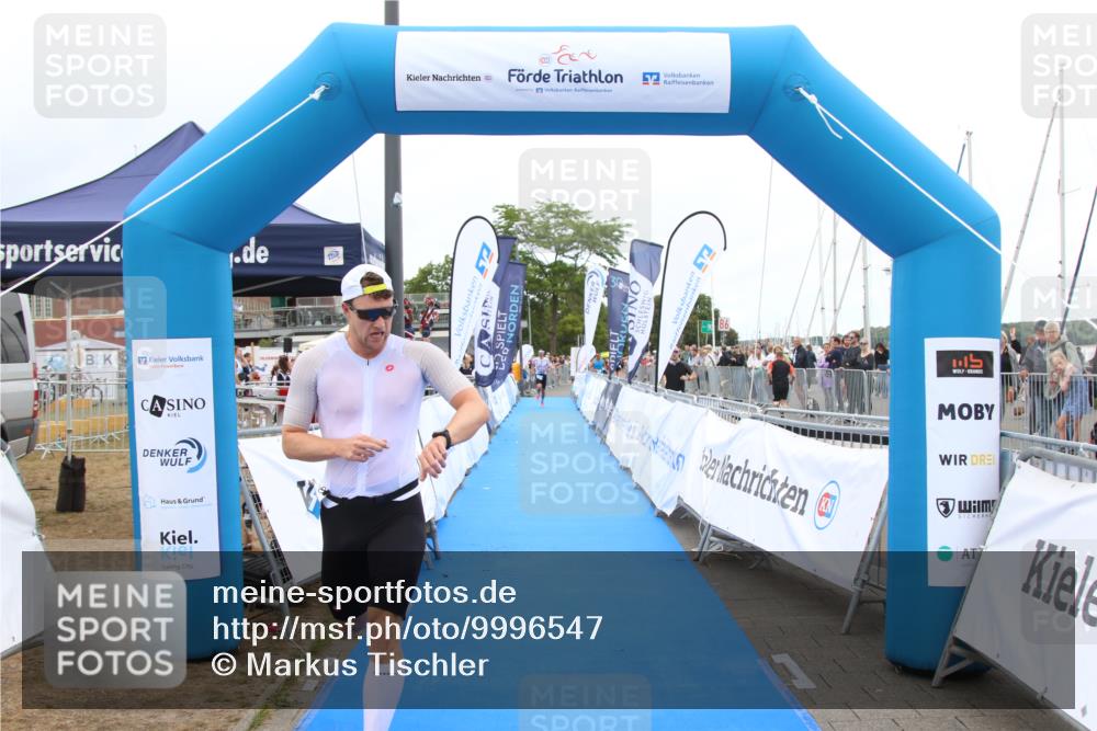 16.08.2026 - KN Förde Triathlon 2026 Markus Tischler http://msf.ph/oto/9996547 16.08.2026 11:58:46 Ziel 321, 331, 321, 331 meine-sportfotos.de