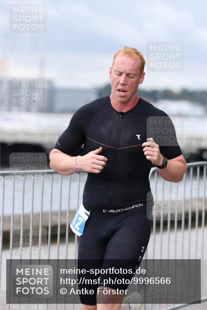 16.08.2026 - KN Förde Triathlon 2026 Antke Förster http://msf.ph/oto/9996566 16.08.2026 11:55:13 Laufen  meine-sportfotos.de