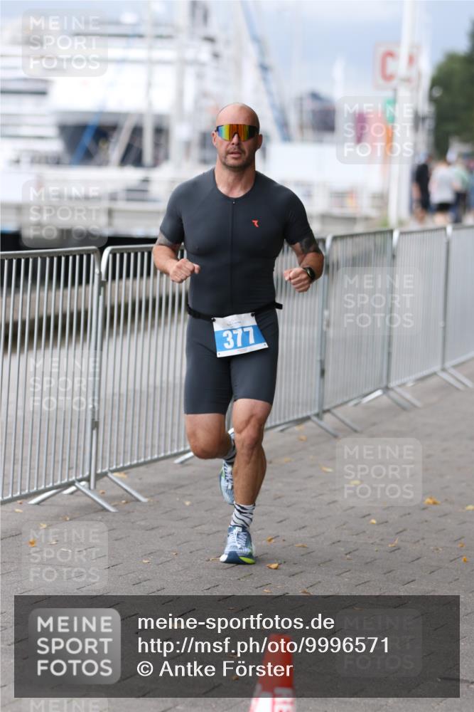 16.08.2026 - KN Förde Triathlon 2026 Antke Förster http://msf.ph/oto/9996571 16.08.2026 11:55:22 Laufen  meine-sportfotos.de