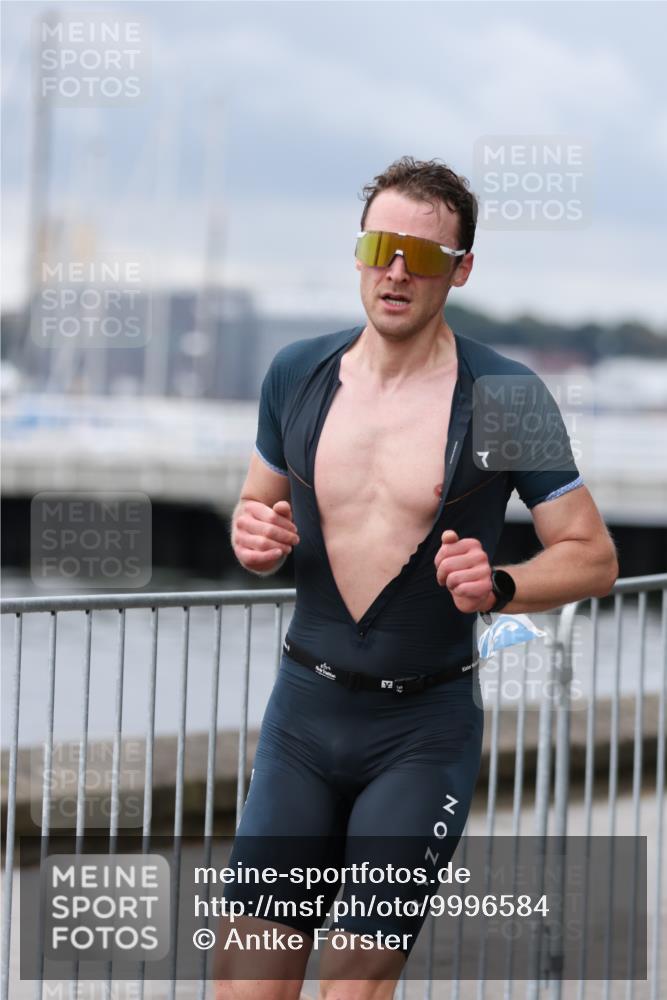 16.08.2026 - KN Förde Triathlon 2026 Antke Förster http://msf.ph/oto/9996584 16.08.2026 11:55:34 Laufen  meine-sportfotos.de