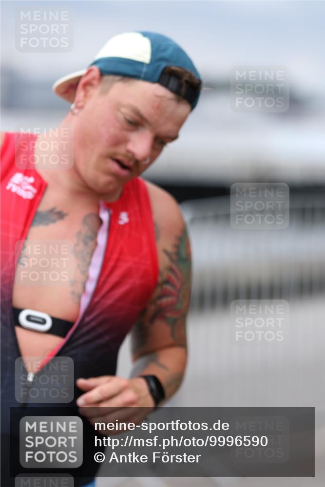 16.08.2026 - KN Förde Triathlon 2026 Antke Förster http://msf.ph/oto/9996590 16.08.2026 11:55:38 Laufen  meine-sportfotos.de