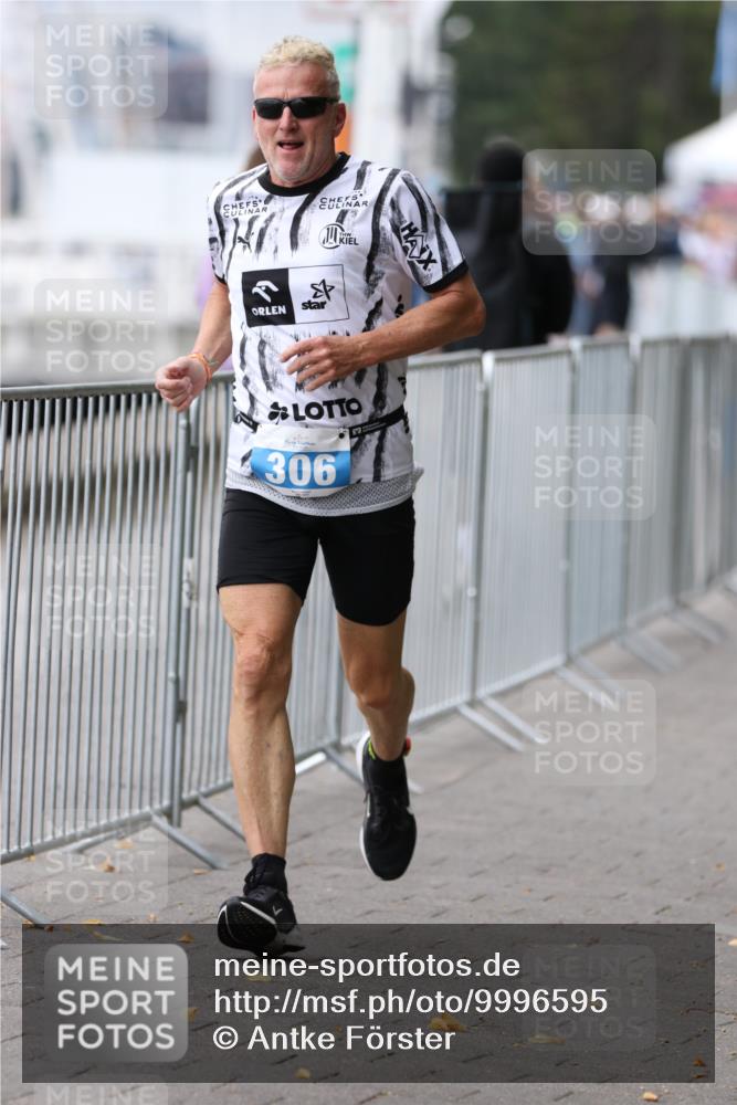 16.08.2026 - KN Förde Triathlon 2026 Antke Förster http://msf.ph/oto/9996595 16.08.2026 11:55:46 Laufen  meine-sportfotos.de