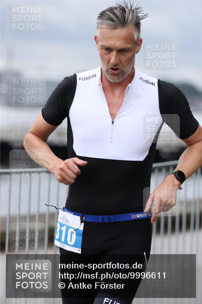 16.08.2026 - KN Förde Triathlon 2026 Antke Förster http://msf.ph/oto/9996611 16.08.2026 11:55:58 Laufen  meine-sportfotos.de