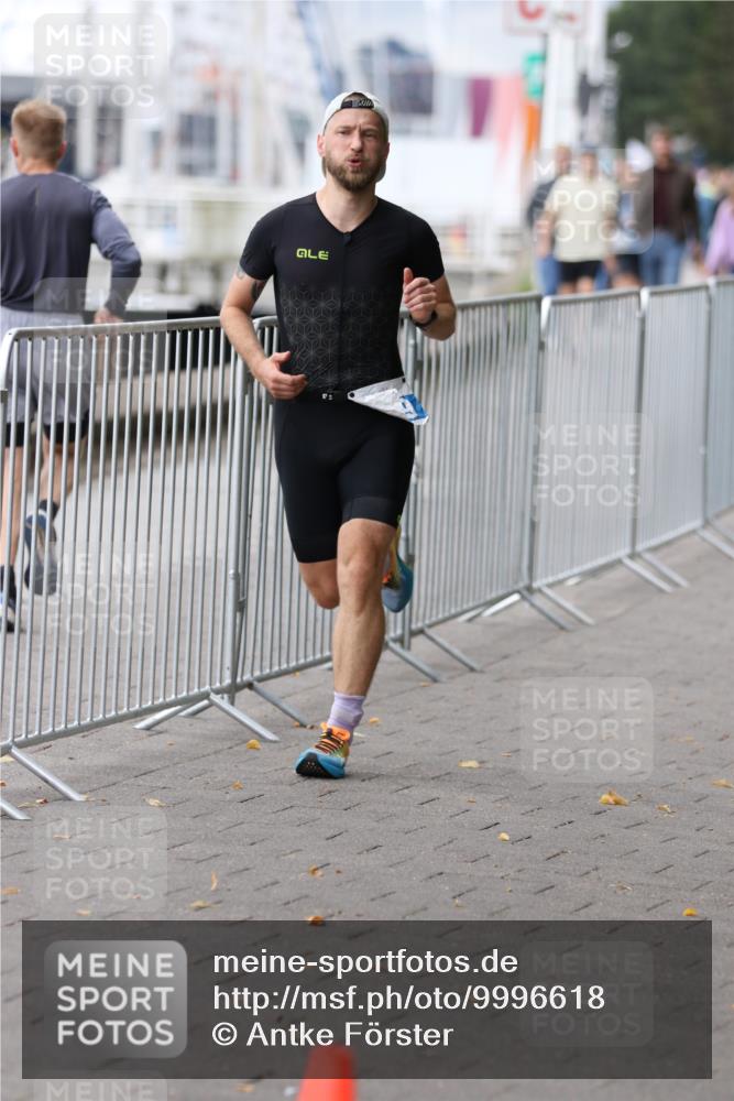 16.08.2026 - KN Förde Triathlon 2026 Antke Förster http://msf.ph/oto/9996618 16.08.2026 11:56:08 Laufen  meine-sportfotos.de