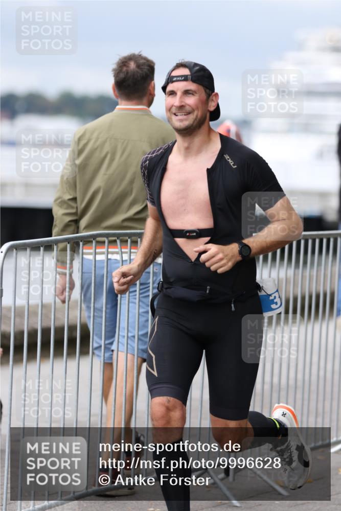 16.08.2026 - KN Förde Triathlon 2026 Antke Förster http://msf.ph/oto/9996628 16.08.2026 11:56:16 Laufen  meine-sportfotos.de