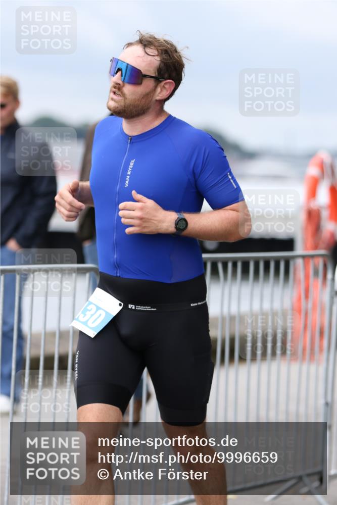 16.08.2026 - KN Förde Triathlon 2026 Antke Förster http://msf.ph/oto/9996659 16.08.2026 11:56:46 Laufen  meine-sportfotos.de