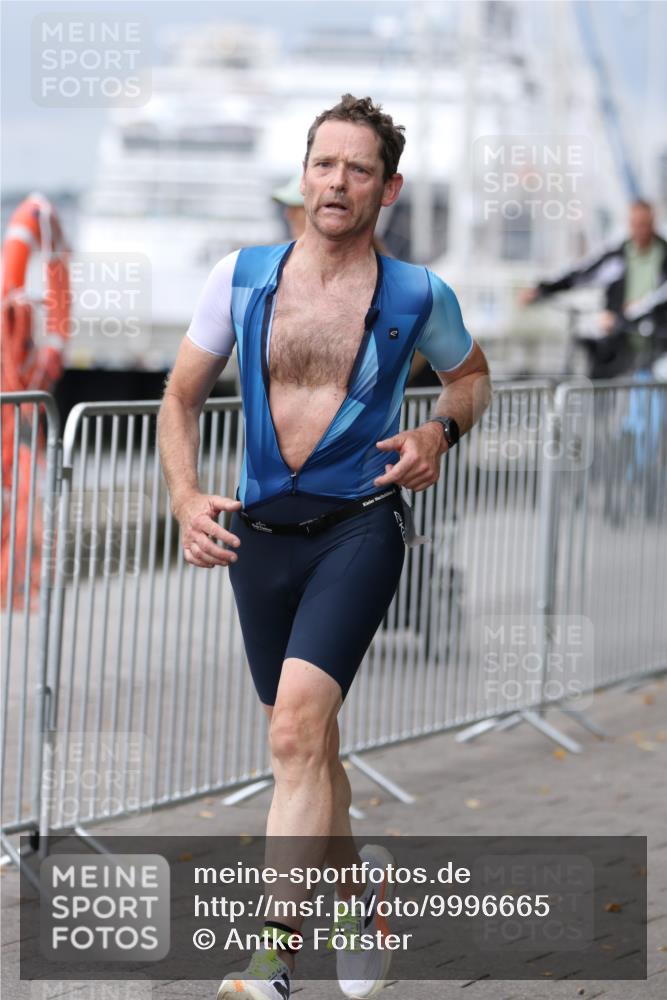 16.08.2026 - KN Förde Triathlon 2026 Antke Förster http://msf.ph/oto/9996665 16.08.2026 11:56:51 Laufen  meine-sportfotos.de