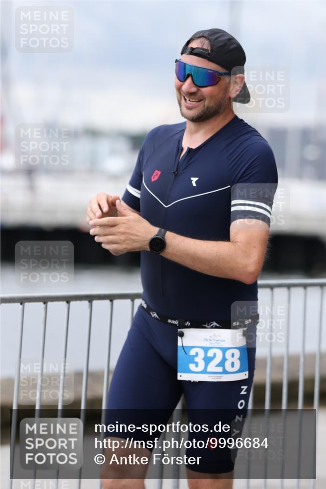 16.08.2026 - KN Förde Triathlon 2026 Antke Förster http://msf.ph/oto/9996684 16.08.2026 11:57:08 Laufen  meine-sportfotos.de