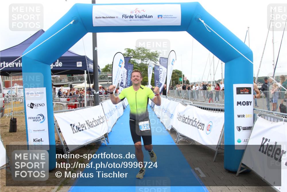 16.08.2026 - KN Förde Triathlon 2026 Markus Tischler http://msf.ph/oto/9996724 16.08.2026 11:59:48 Ziel 324, 324 meine-sportfotos.de
