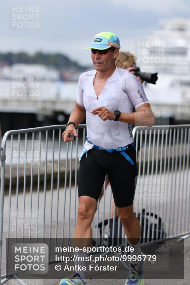 16.08.2026 - KN Förde Triathlon 2026 Antke Förster http://msf.ph/oto/9996779 16.08.2026 11:58:27 Laufen  meine-sportfotos.de