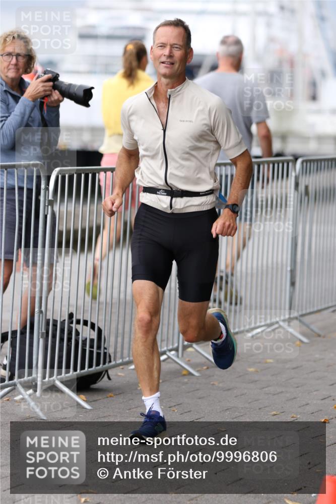 16.08.2026 - KN Förde Triathlon 2026 Antke Förster http://msf.ph/oto/9996806 16.08.2026 11:58:54 Laufen  meine-sportfotos.de