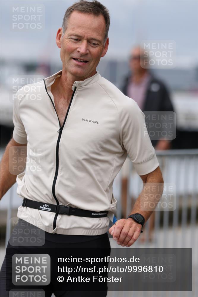 16.08.2026 - KN Förde Triathlon 2026 Antke Förster http://msf.ph/oto/9996810 16.08.2026 11:58:56 Laufen  meine-sportfotos.de