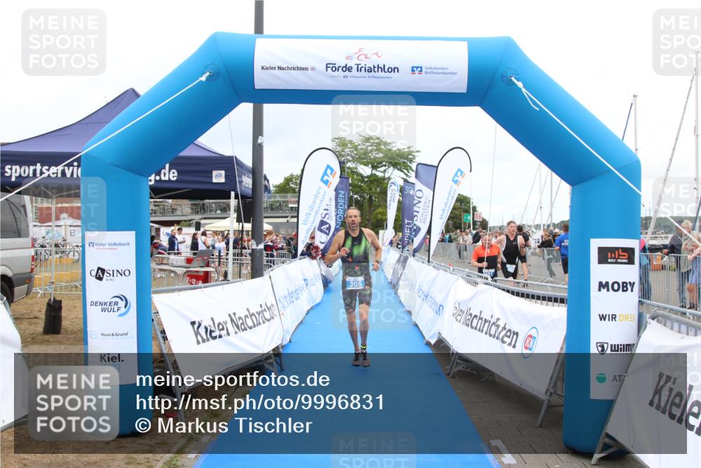 16.08.2026 - KN Förde Triathlon 2026 Markus Tischler http://msf.ph/oto/9996831 16.08.2026 12:00:49 Ziel 305, 305 meine-sportfotos.de