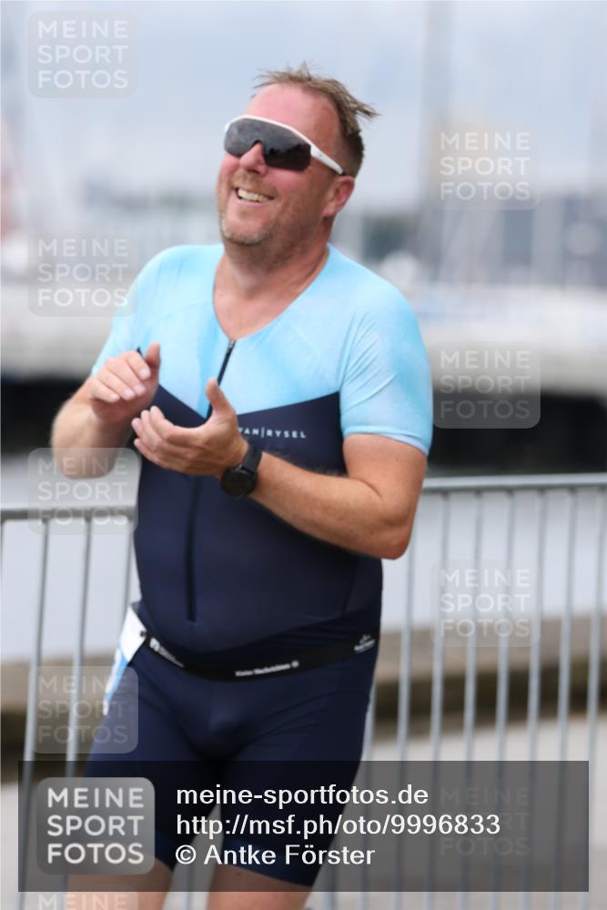 16.08.2026 - KN Förde Triathlon 2026 Antke Förster http://msf.ph/oto/9996833 16.08.2026 11:59:20 Laufen  meine-sportfotos.de