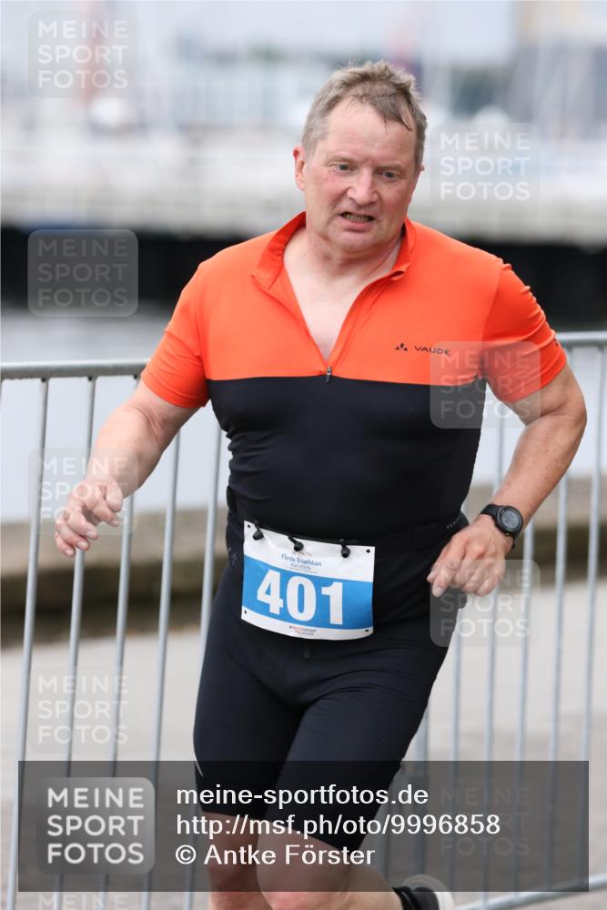 16.08.2026 - KN Förde Triathlon 2026 Antke Förster http://msf.ph/oto/9996858 16.08.2026 11:59:45 Laufen  meine-sportfotos.de