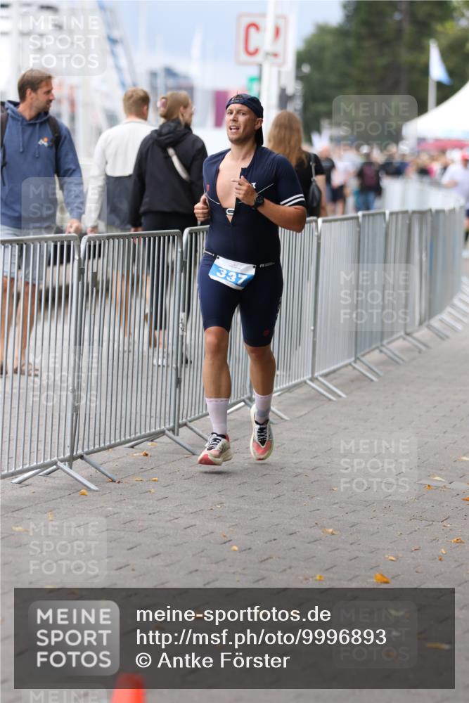 16.08.2026 - KN Förde Triathlon 2026 Antke Förster http://msf.ph/oto/9996893 16.08.2026 12:00:23 Laufen  meine-sportfotos.de