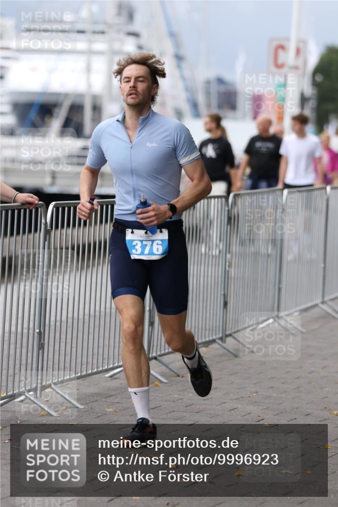 16.08.2026 - KN Förde Triathlon 2026 Antke Förster http://msf.ph/oto/9996923 16.08.2026 12:01:08 Laufen  meine-sportfotos.de