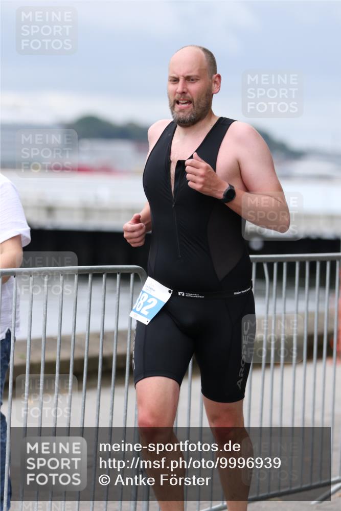 16.08.2026 - KN Förde Triathlon 2026 Antke Förster http://msf.ph/oto/9996939 16.08.2026 12:01:35 Laufen  meine-sportfotos.de