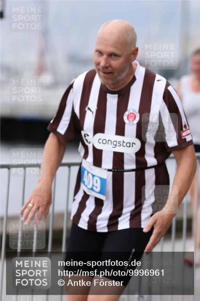 16.08.2026 - KN Förde Triathlon 2026 Antke Förster http://msf.ph/oto/9996961 16.08.2026 12:02:07 Laufen  meine-sportfotos.de