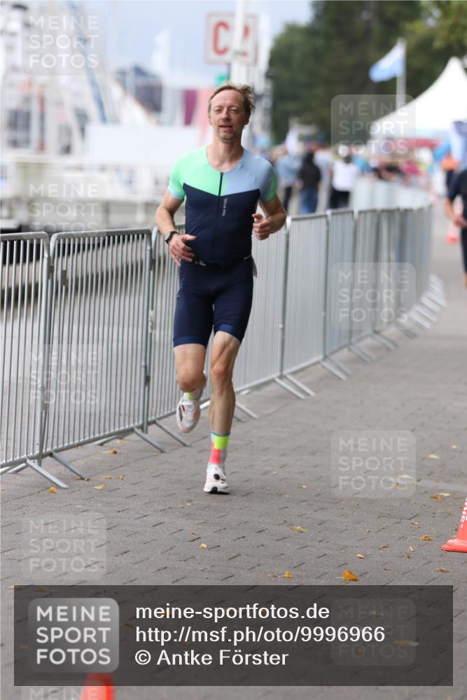16.08.2026 - KN Förde Triathlon 2026 Antke Förster http://msf.ph/oto/9996966 16.08.2026 12:02:24 Laufen  meine-sportfotos.de