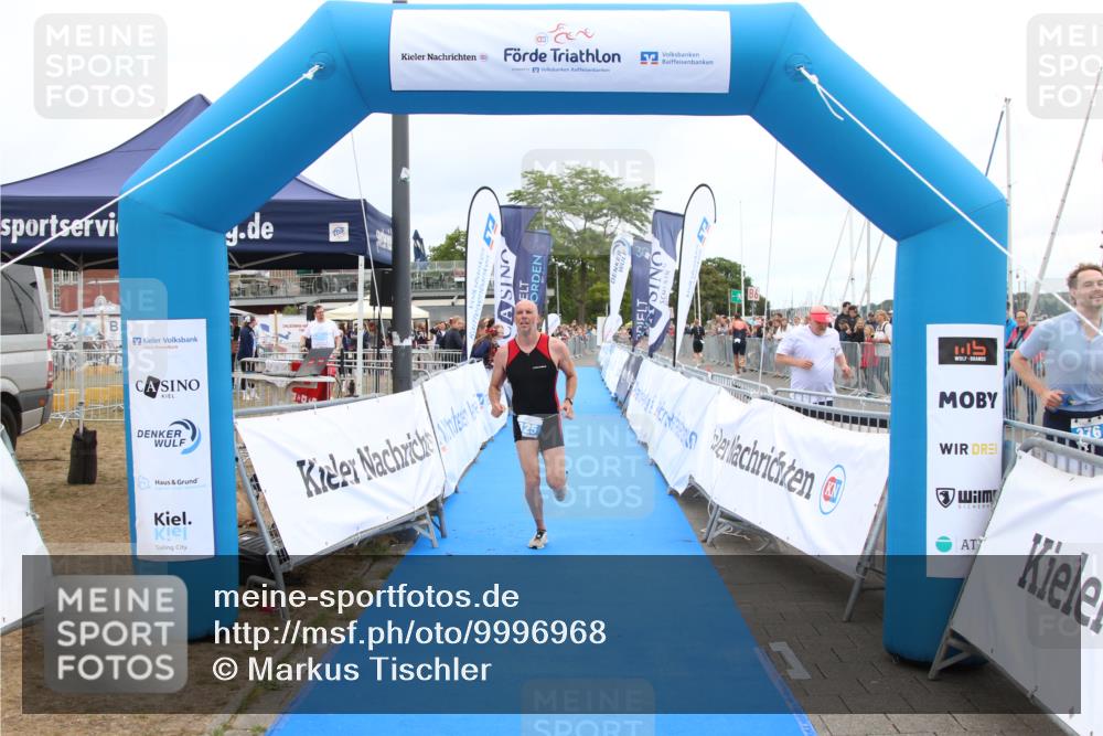 16.08.2026 - KN Förde Triathlon 2026 Markus Tischler http://msf.ph/oto/9996968 16.08.2026 12:02:08 Ziel 325, 325 meine-sportfotos.de