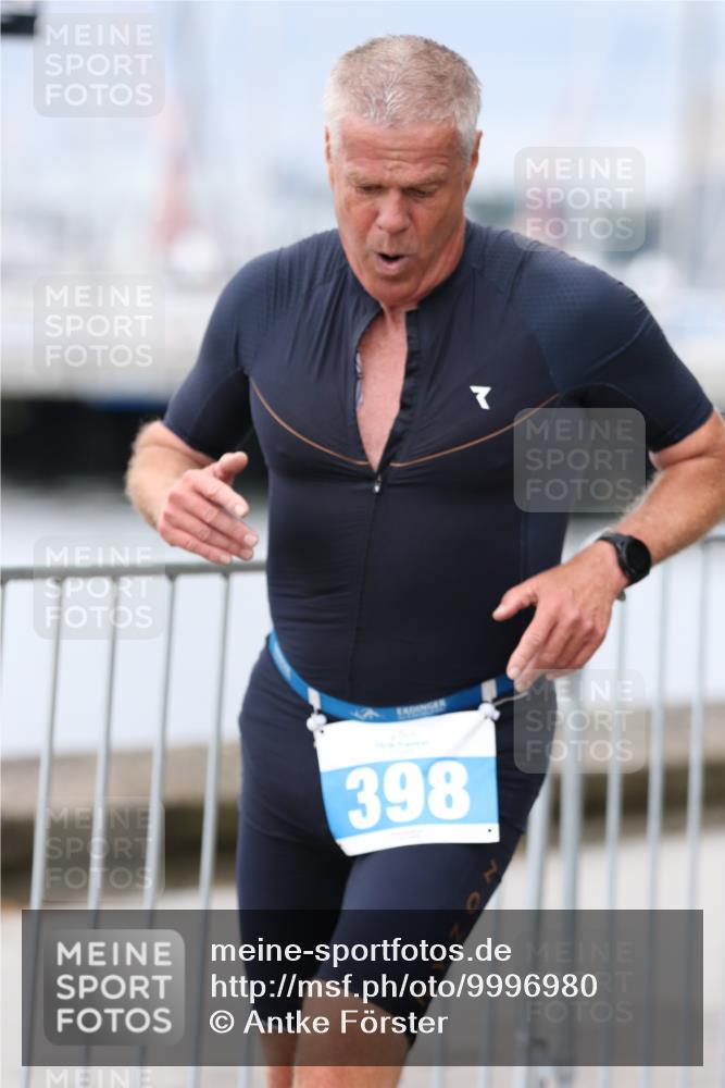 16.08.2026 - KN Förde Triathlon 2026 Antke Förster http://msf.ph/oto/9996980 16.08.2026 12:02:33 Laufen  meine-sportfotos.de