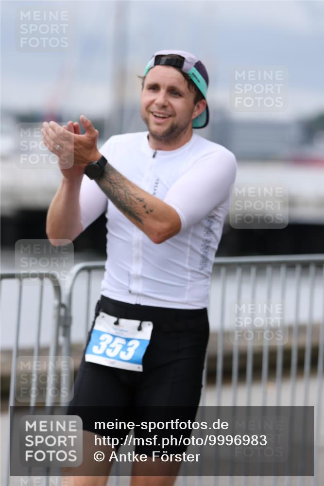16.08.2026 - KN Förde Triathlon 2026 Antke Förster http://msf.ph/oto/9996983 16.08.2026 12:02:36 Laufen  meine-sportfotos.de