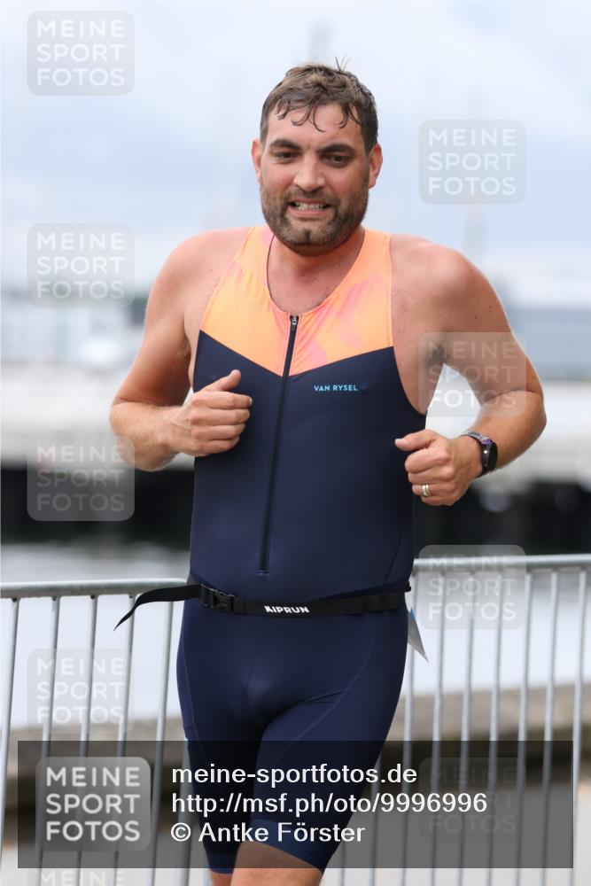 16.08.2026 - KN Förde Triathlon 2026 Antke Förster http://msf.ph/oto/9996996 16.08.2026 12:02:58 Laufen  meine-sportfotos.de