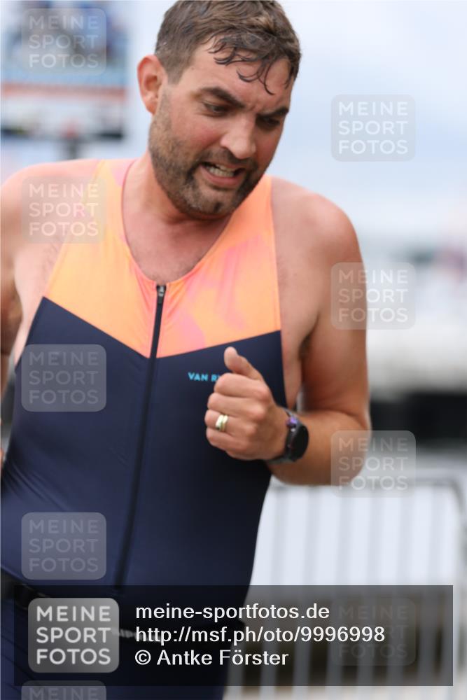 16.08.2026 - KN Förde Triathlon 2026 Antke Förster http://msf.ph/oto/9996998 16.08.2026 12:02:59 Laufen  meine-sportfotos.de