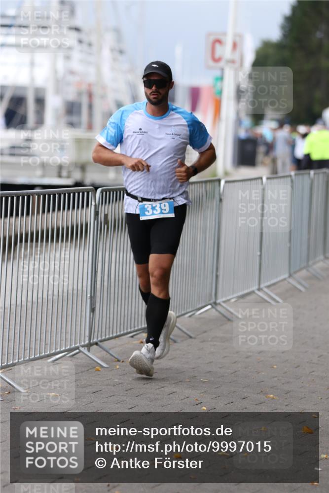 16.08.2026 - KN Förde Triathlon 2026 Antke Förster http://msf.ph/oto/9997015 16.08.2026 12:03:35 Laufen  meine-sportfotos.de