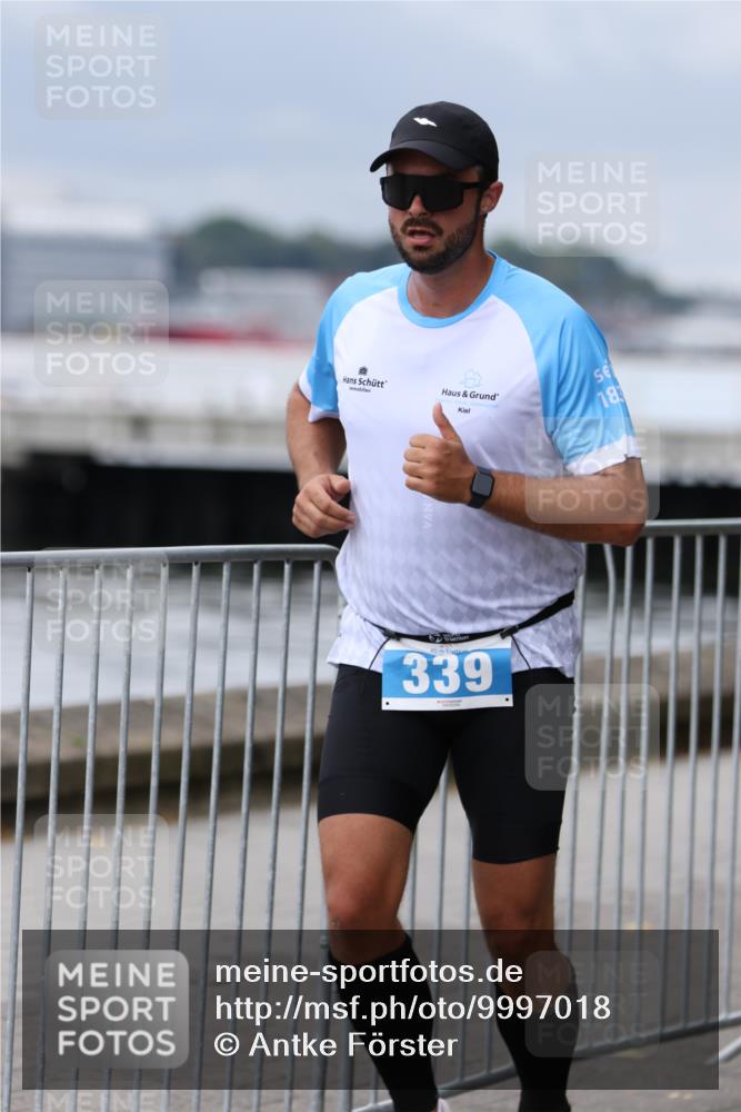 16.08.2026 - KN Förde Triathlon 2026 Antke Förster http://msf.ph/oto/9997018 16.08.2026 12:03:37 Laufen  meine-sportfotos.de