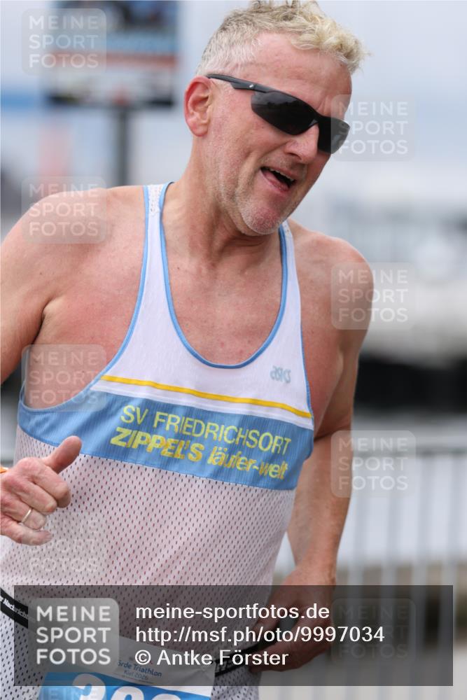 16.08.2026 - KN Förde Triathlon 2026 Antke Förster http://msf.ph/oto/9997034 16.08.2026 12:03:52 Laufen  meine-sportfotos.de