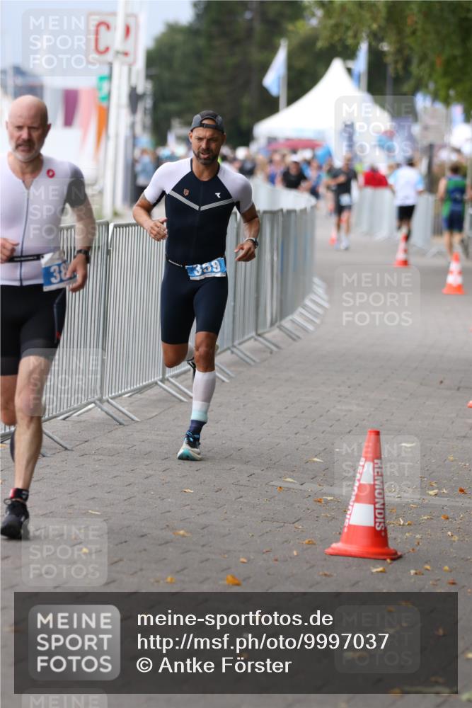 16.08.2026 - KN Förde Triathlon 2026 Antke Förster http://msf.ph/oto/9997037 16.08.2026 12:04:07 Laufen  meine-sportfotos.de