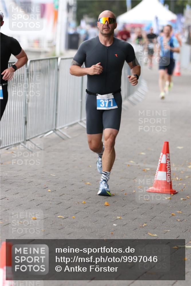 16.08.2026 - KN Förde Triathlon 2026 Antke Förster http://msf.ph/oto/9997046 16.08.2026 12:04:28 Laufen  meine-sportfotos.de