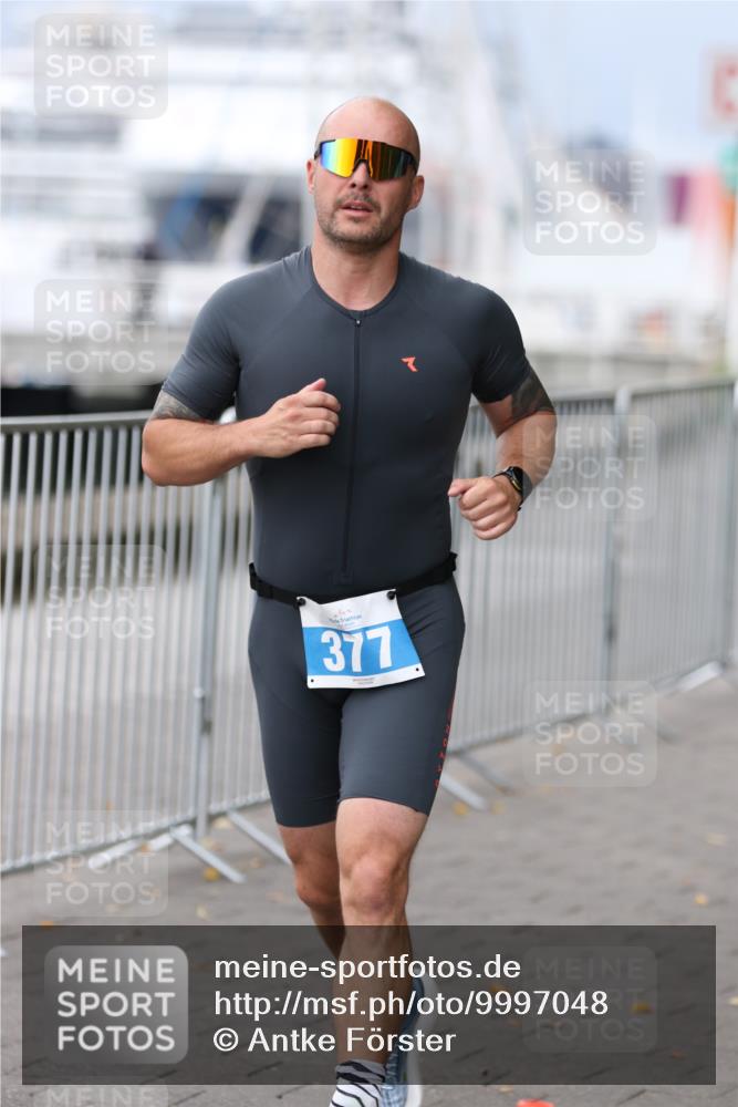 16.08.2026 - KN Förde Triathlon 2026 Antke Förster http://msf.ph/oto/9997048 16.08.2026 12:04:29 Laufen  meine-sportfotos.de