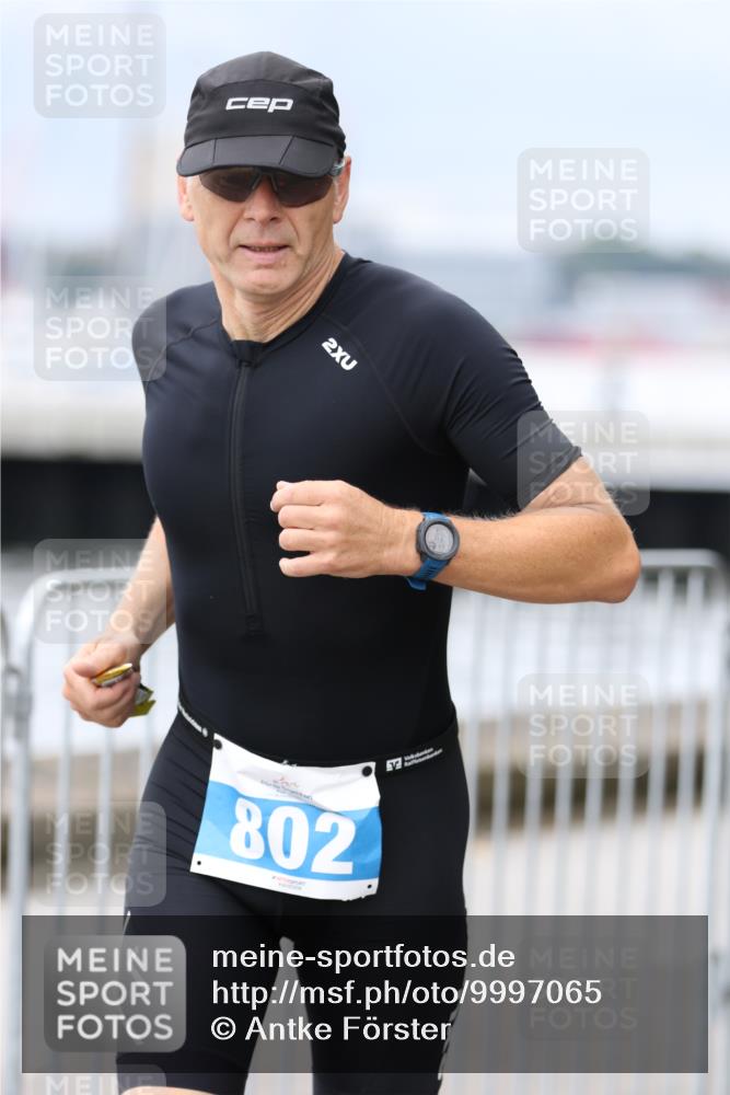 16.08.2026 - KN Förde Triathlon 2026 Antke Förster http://msf.ph/oto/9997065 16.08.2026 12:04:45 Laufen  meine-sportfotos.de